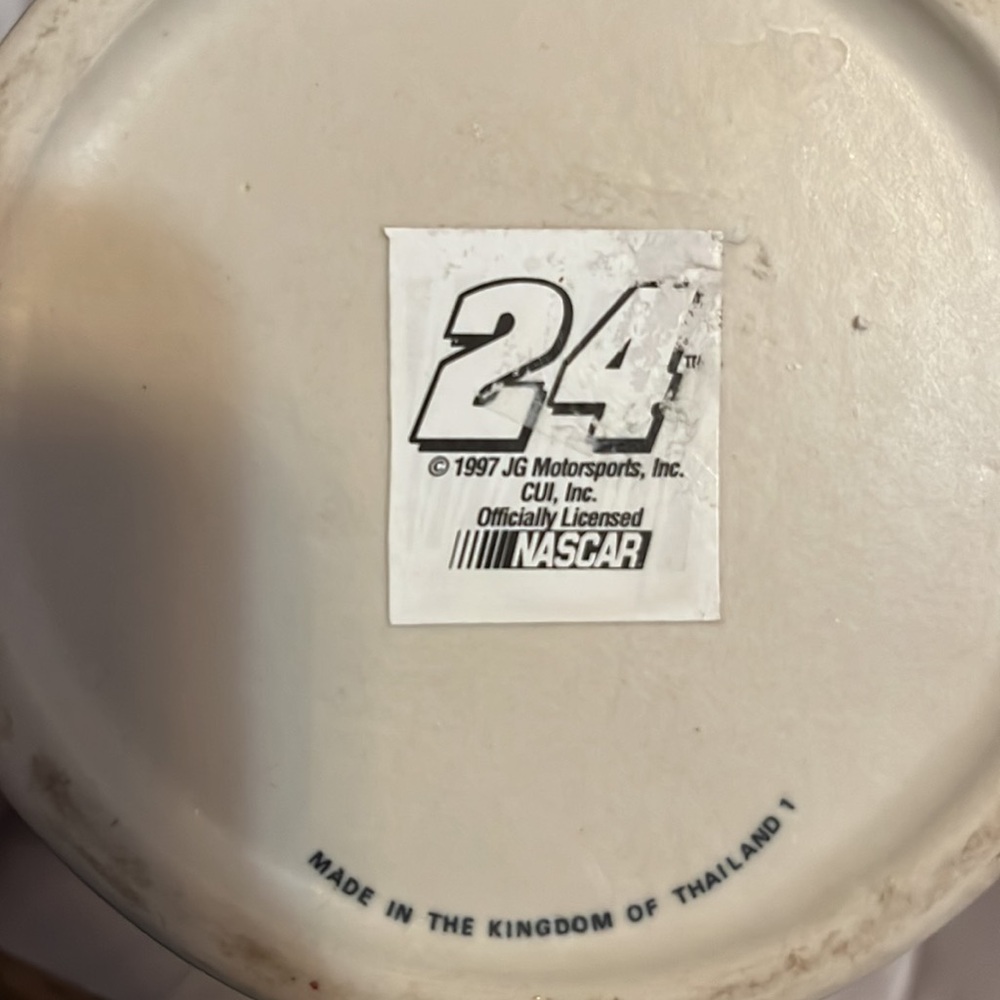 1997 Jeff Gordon stein, gently used - Picture 5 of 6